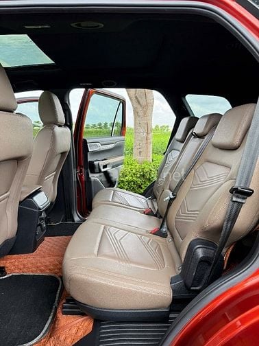  Ford Everest 2.0Diesel 4*2 " Titanium "  • Odo : 30.000 kilomet 