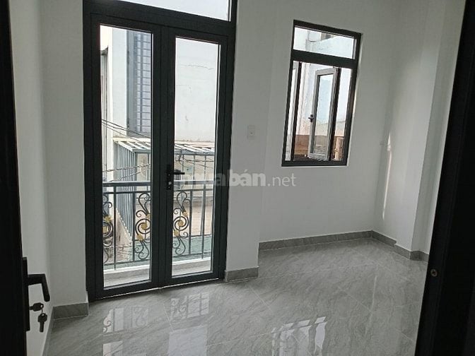 Nhà mới 100% Đúc BTCT  , sổ hồng riêng 