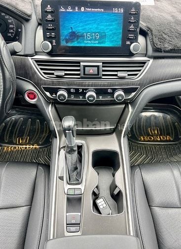 Xe Honda Accord nhập khẩu Thái Lan 2022