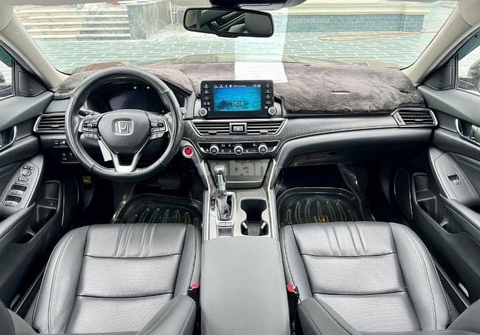 Xe Honda Accord nhập khẩu Thái Lan 2022