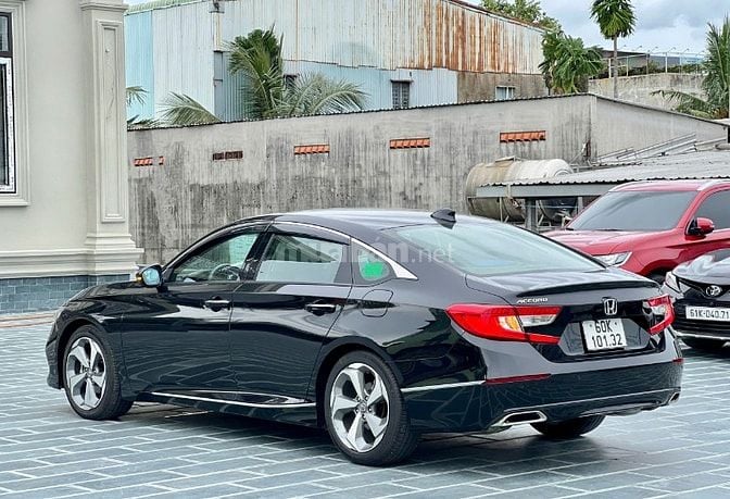 Xe Honda Accord nhập khẩu Thái Lan 2022