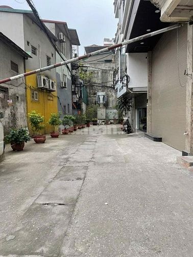 Cho thuê phòng  ngõ 168 Hào Nam- Cát Linh oto dt25m giá; 3,9tr/th .