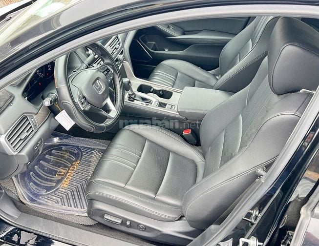 Xe Honda Accord nhập khẩu Thái Lan 2022