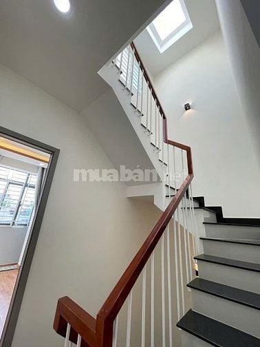 BÁN NHÀ HẺM Ô TÔ ÂU CƠ, TÂN BÌNH – GẦN LÊ ĐẠI HÀNH, NHÀ ĐẸP Ở N