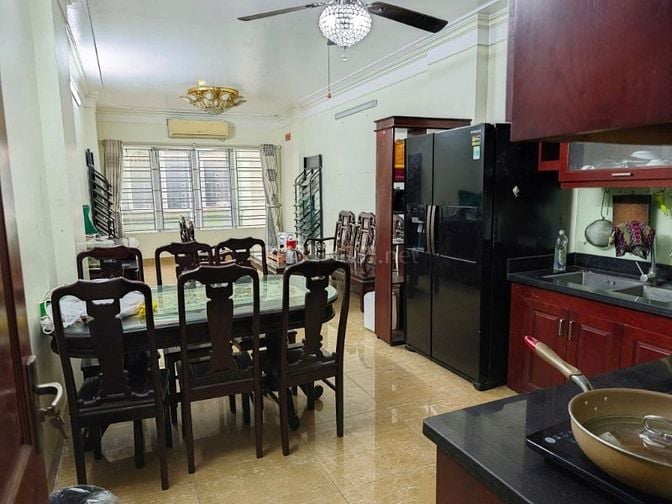 Bán nhà 4 tầng phố Huỳnh Thúc Kháng, 45m2, ngõ ô tô, phân lô. 15 tỷ