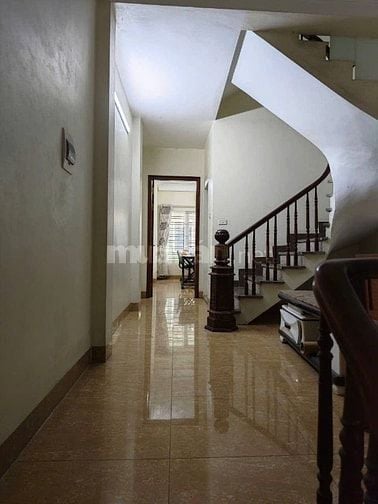 Bán nhà 4 tầng phố Huỳnh Thúc Kháng, 45m2, ngõ ô tô, phân lô. 15 tỷ