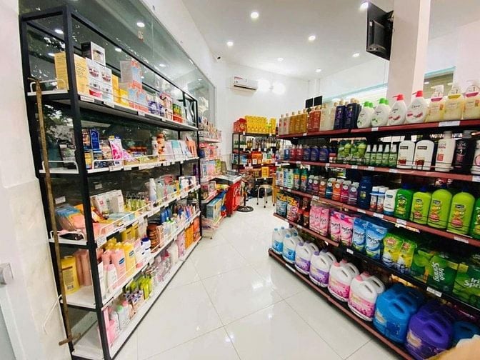Mặt bằng 2 mặt tiền đường lớn, đối diện công viên, nhà thi đấu đa năng