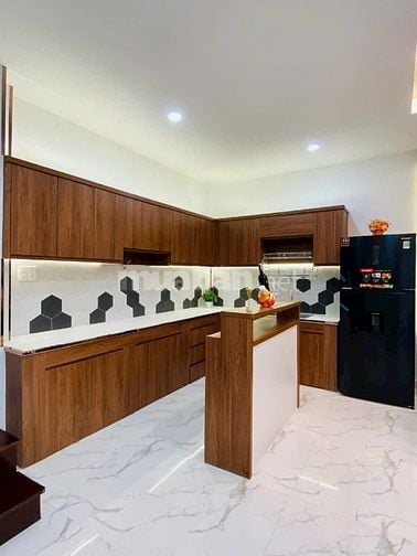 Nhà 3 lầu đẹp Cao Cấp góc 2 mặt hẻm xe hơi 1 trục Lê Đức Thọ, P16, Q.G