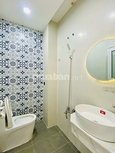 Nhà 3 lầu đẹp Cao Cấp góc 2 mặt hẻm xe hơi 1 trục Lê Đức Thọ, P16, Q.G