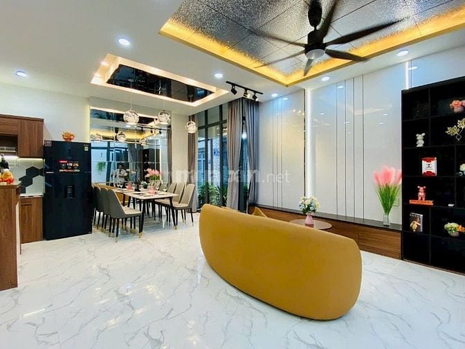 Nhà 3 lầu đẹp Cao Cấp góc 2 mặt hẻm xe hơi 1 trục Lê Đức Thọ, P16, Q.G