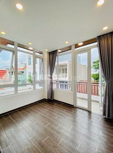 Nhà 3 lầu đẹp Cao Cấp góc 2 mặt hẻm xe hơi 1 trục Lê Đức Thọ, P16, Q.G