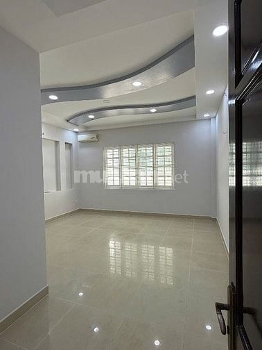 Nhà MTNB khu Tên Lữa dt 100m2 nhà 4 tầng giá 13.5 tỷ, sát công viên