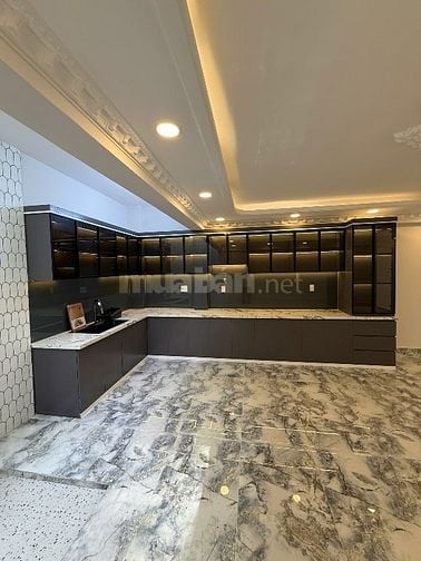 Nhà MTNB khu Tên Lữa dt 100m2 nhà 4 tầng giá 13.5 tỷ, sát công viên