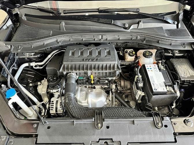 MG ZS STD 1.5 CVT màu đen 2025 siêu đẹp
