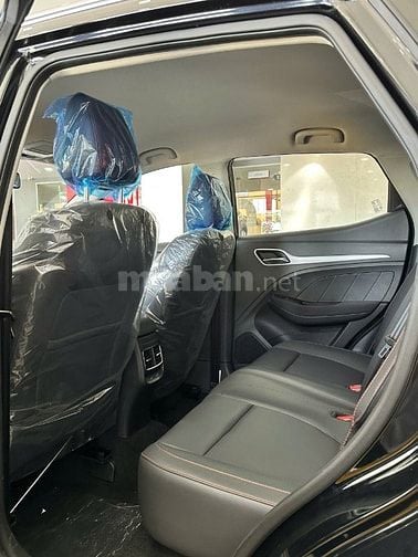 MG ZS STD 1.5 CVT màu đen 2025 siêu đẹp