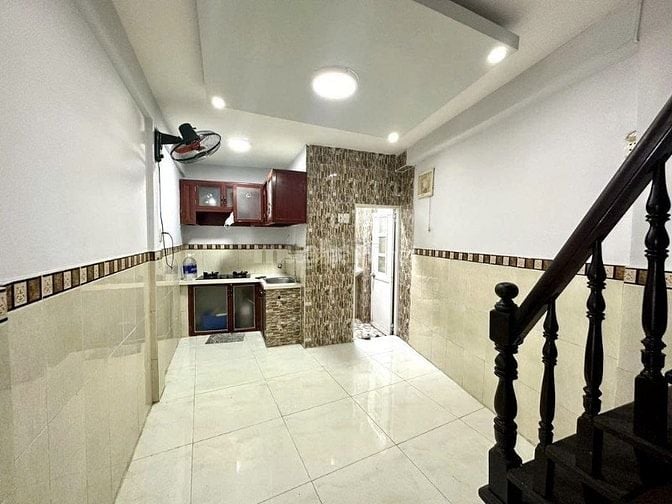 Cho thuê nhà hẻm 4m(0XH) Thích Quảng Đức, P.4, Q.Phú Nhuận giá 7.5tr