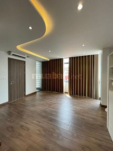Bán nhà Đống Đa 105m, 8 tầng thang máy, ngõ ô tô, cho thuê. 32 tỷ
