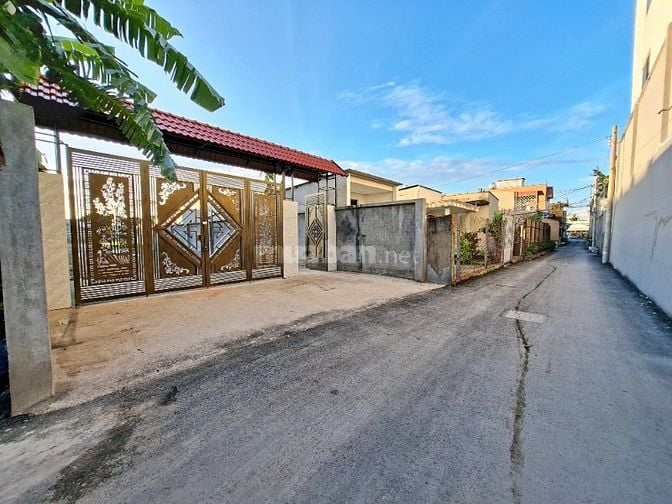 Bán 1800m2 đất ngay ngã tư ga Quận 12 giá 39 tỷ