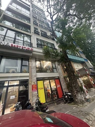 Cho thuê nhanh mặt bằng phố Khúc Thừa Dụ - DT 90m*2T- MT 6M - Cực hiếm