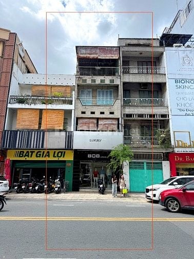 BÁN NHÀ MẶT TIỀN : 397 VÕ VĂN TẦN - P. 5 - Q. 3 - TPHCM.