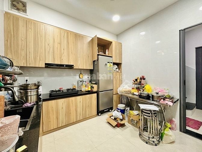 HUỲNH VĂN BÁNH, LÊ VĂN SỸ- HẺM XE TẢI THÔNG- 50m2- 4 TẦNG- 9,x TỶ TL
