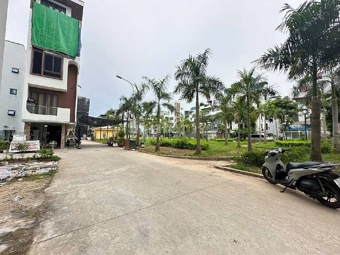 ĐẤT PHÂN LÔ TDC NGỌC THỤY - 3 MẶT THOÁNG - OTO TRÁNH - CHỈ 10.5 TỶ