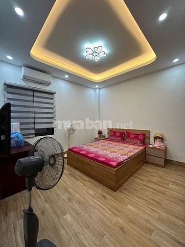 Bán nhà 4 tầng phố Văn Cao, 50m2, ngõ ô tô, phân lô, gần phố. 14,5 tỷ
