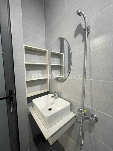 Nhà xây 4 tầng - sân để 2 ô tô - đường Lê Quang Định P 7 Bình Thạnh