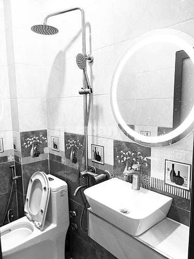 Nhà xây 4 tầng - sân để 2 ô tô - đường Lê Quang Định P 7 Bình Thạnh
