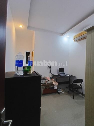 Nhà bán ngay trung tâm giá rẻ, thu nhập cao!