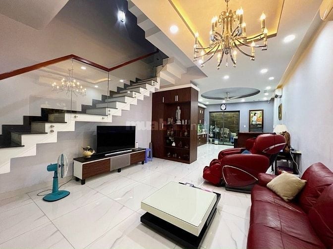 Bán nhà hẻm ô tô đường 13 phường Cát Lái Quận 2 giá 11 tỷ