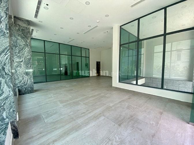 CHO THUÊ NHÀ MẶT TIỀN QUẬN 1 NGANG HƠN 5M SỐ 54B ĐẶNG DUNG