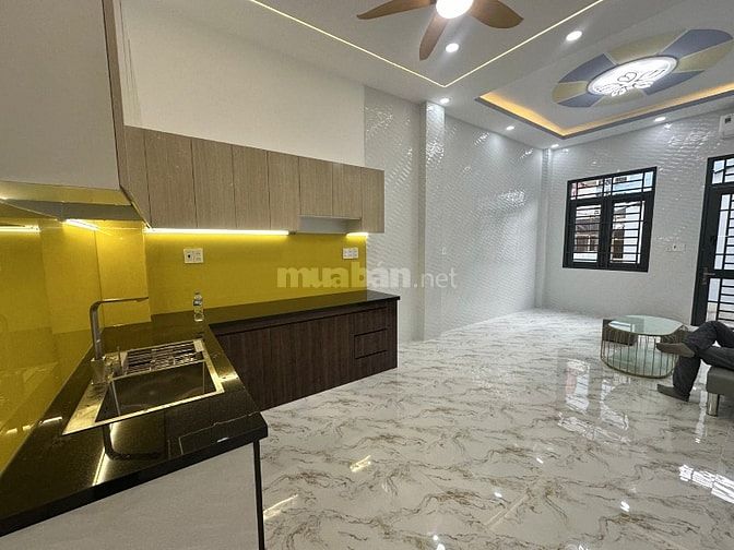 Hai mặt Trước Sau Diên Hồng 5Tầng 6PN,Nở Hậu,Thang Máy,Mở cty KD