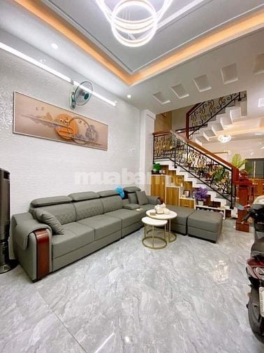 SỐC GIẢM GIÁ BÁN NHANH NHÀ Đ THÍCH QUẢNG ĐỨC, PHÚ NHUẬN, NHÀ TRỐNG