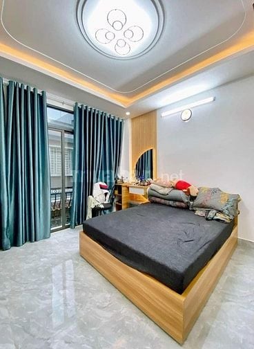SỐC GIẢM GIÁ BÁN NHANH NHÀ Đ THÍCH QUẢNG ĐỨC, PHÚ NHUẬN, NHÀ TRỐNG