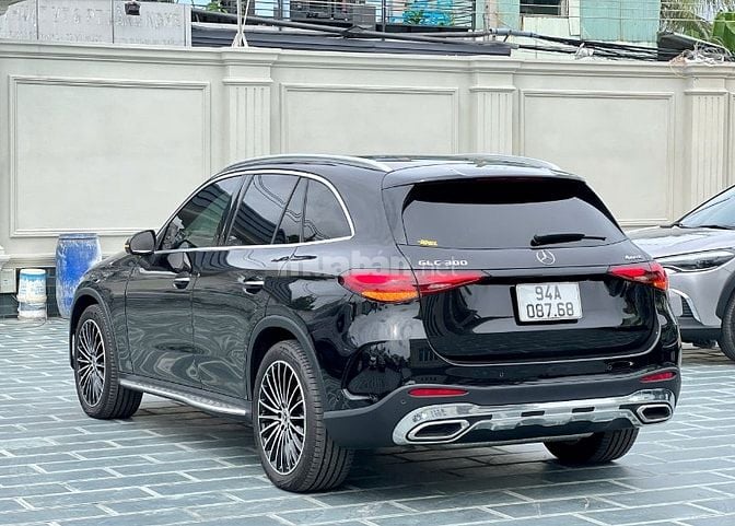 Mercedes glc 300 4matic 2023 all new 