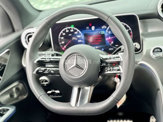 Mercedes glc 300 4matic 2023 all new 