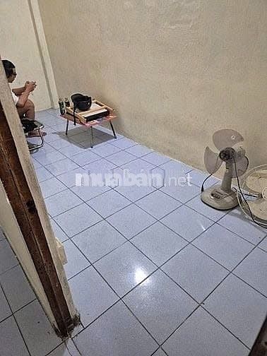 Cho thuê nhà hẻm 2.5m(BG) An Bình, P.6, Q.5 giá 11tr