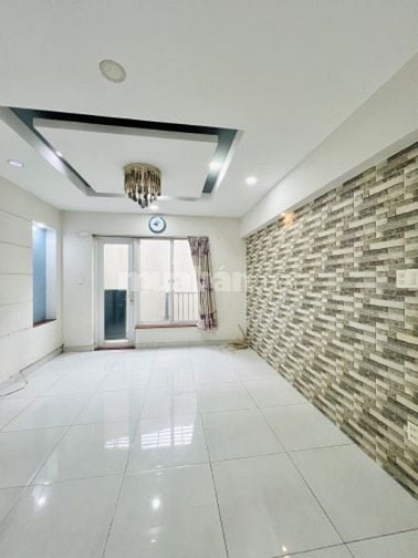 Bán nhà 4 tầng đường Tân Hoá, gần cầu vượt Cây Gõ, chỉ hơn 7 tỷ.