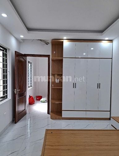 Chính chủ bán nhà La Khê Xây mới full đồ dt 34 m2 5 tầng ô tô đỗ cửa