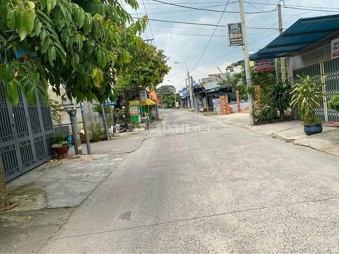 📍 Bán nhà gần bến xe an sương giá 890 triệu sổ hồng riêng kdc📍