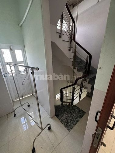 Cho thuê nhà hẻm 3m(BG) Hưng Hóa, P.6, Q.Tân Bình giá 9tr