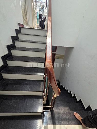 Nhà xây 6 tầng cách đường Phan Đăng Lưu vài bước chân P3 Phú Nhuận