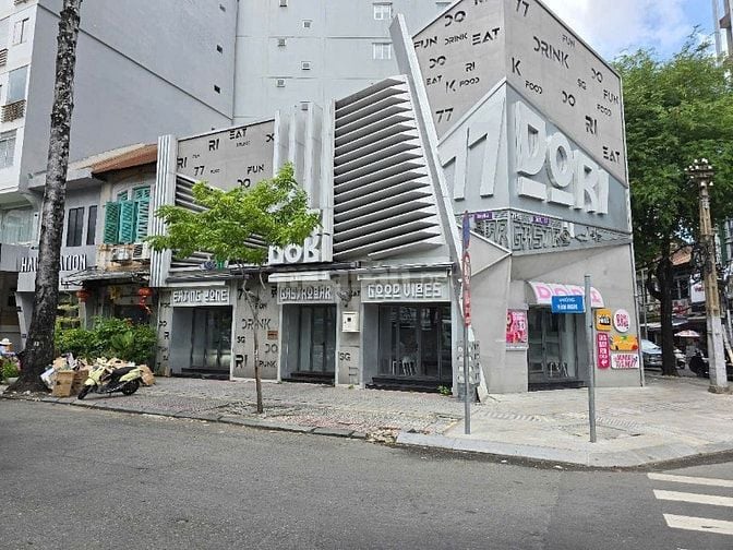 Cho thuê góc 2MT 77 Hàm Nghi, Quận 1