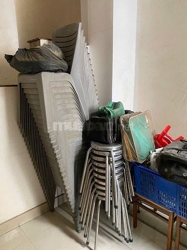 Thanh lý gấp tủ quần áo gỗ gõ bao bền