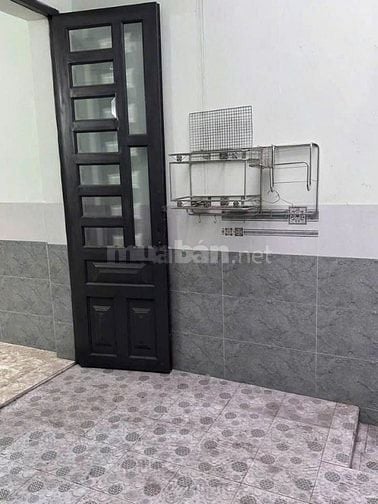 Bán nhà 80m2 gần bến xe an sương giá 890 triệu sổ hồng riêng