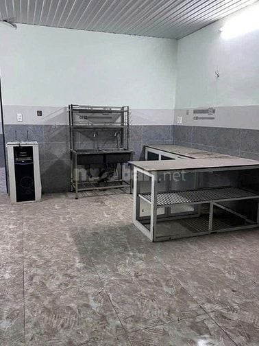 Bán nhà 80m2 gần bến xe an sương giá 890 triệu sổ hồng riêng