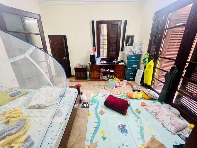 Bán nhà phố Nguyễn Văn Cừ ,5 tầng*33M2,lô góc ,5P ra phố cổ,giá 6,8 ỷ