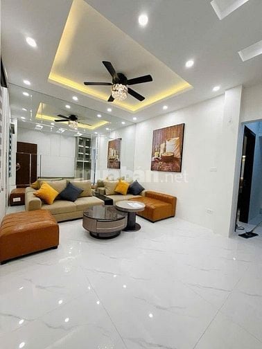 Tôi cần bán căn hộ tầng 3 TT Học Viện KTQS ngõ 234 Hoàng Quốc Việt 65m