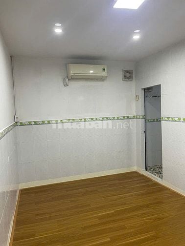 Nhà trung tâm quận 3 gần chợ Tân Định